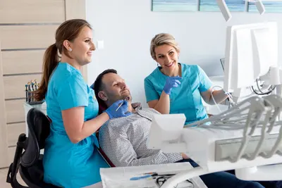 LubiDent - Dentysta Lubin Dr Martyna Machaj. Pogotowie stomatologiczne po telefonicznym uzgodnieniu.